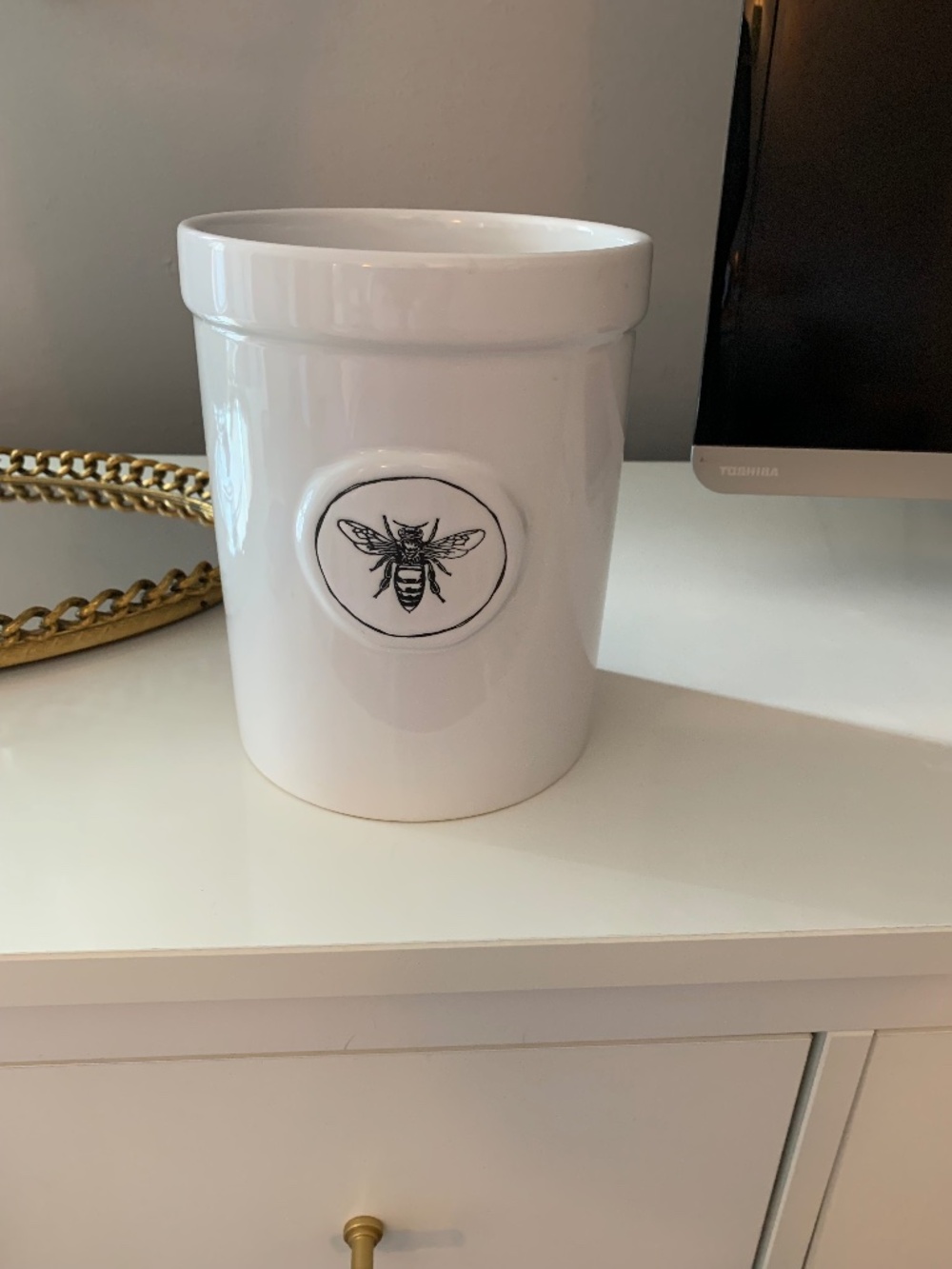 Eccolo Porcelain “Bee” Utensil Holder